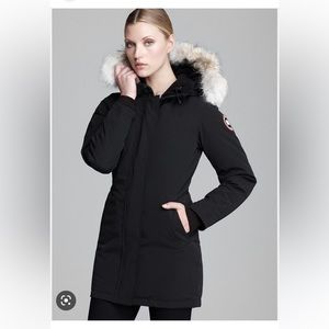 Canada Goose Women’s Victoria Parka Size Medium/Black